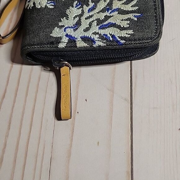 Vera Bradley RFID Beach Zip Around Wristlet Wallet  Shore Thing Coral Anchor - Picture 4 of 14